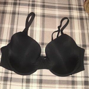 Victoria secret T-shirt Demi bra